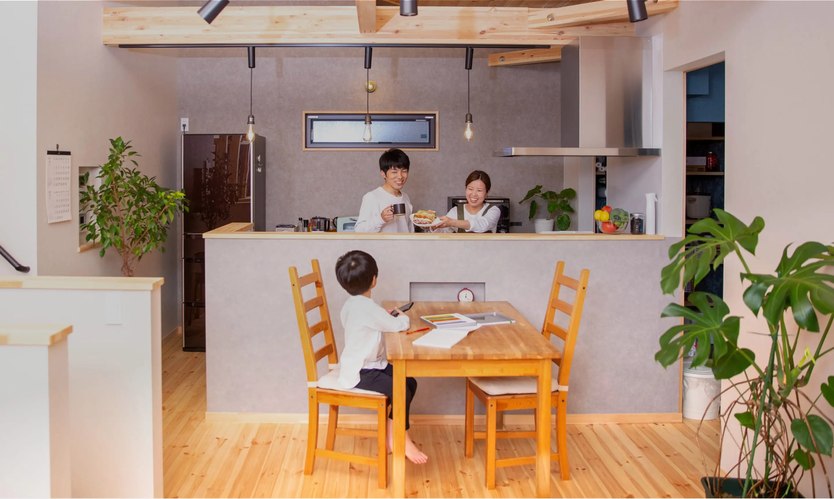 家族が団欒で笑顔が増える理想の住まい